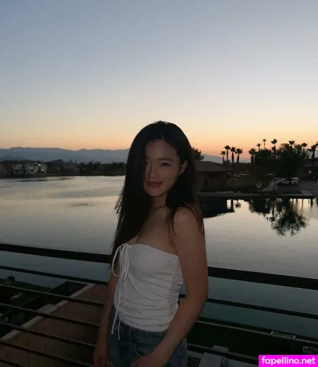 Sarah Hwang OnlyFans Thumbnail #2lKqNx0A9I