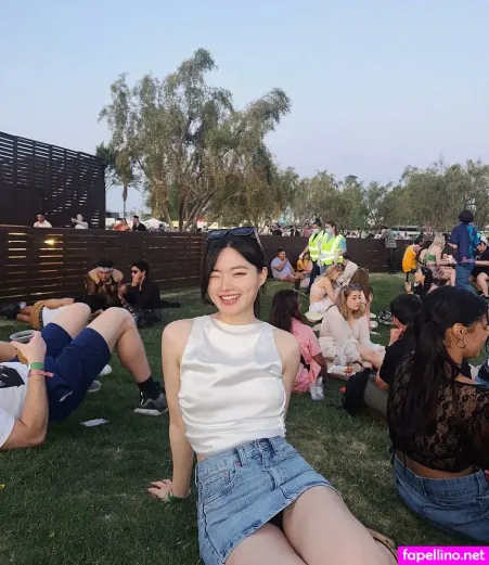 Sarah Hwang OnlyFans Thumbnail #9f7Q7MQ5q2