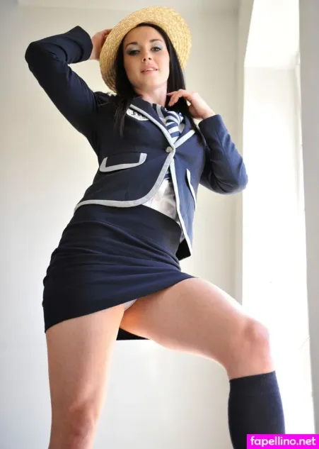 Sarah Jayne OnlyFans Thumbnail #GS1czSGqvp