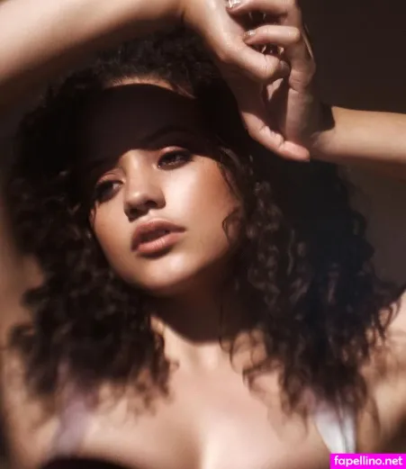 Sarah Jeffery OnlyFans Thumbnail #9xaVFzuSGY