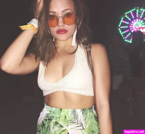 Sarah Jeffery OnlyFans Thumbnail #NoKbCb0H2Z