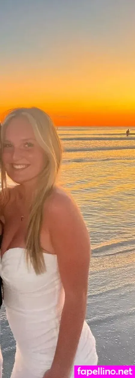 Sarah Kelly OnlyFans Thumbnail #RD0LYwC4m3