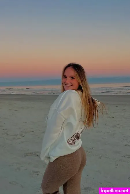 Sarah Kelly OnlyFans Thumbnail #nYHKEp0azl