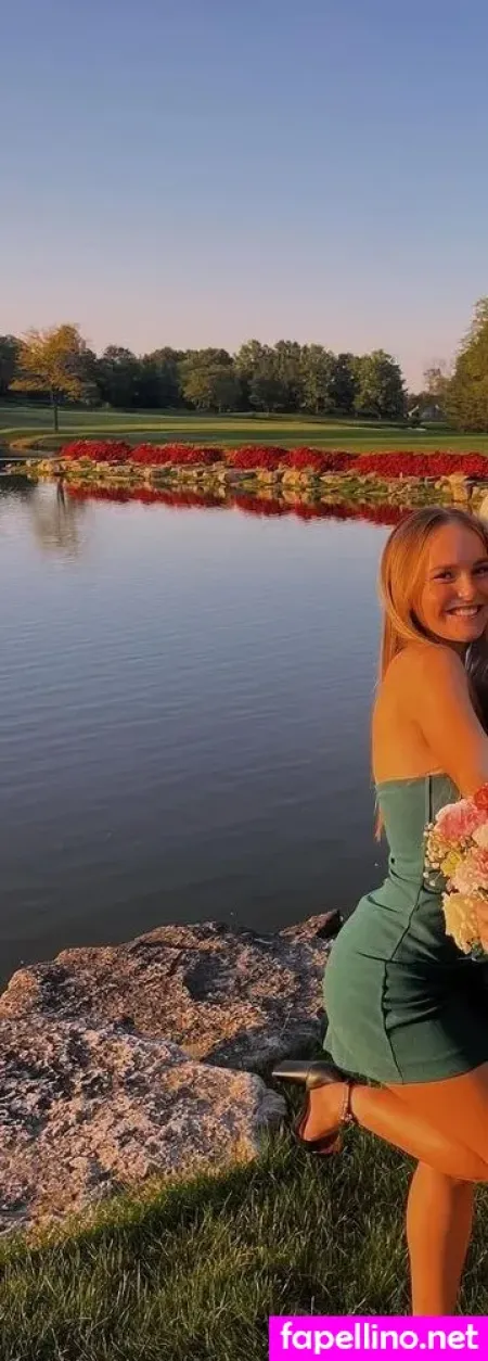 Sarah Kelly OnlyFans Thumbnail #uvbDEc2POd