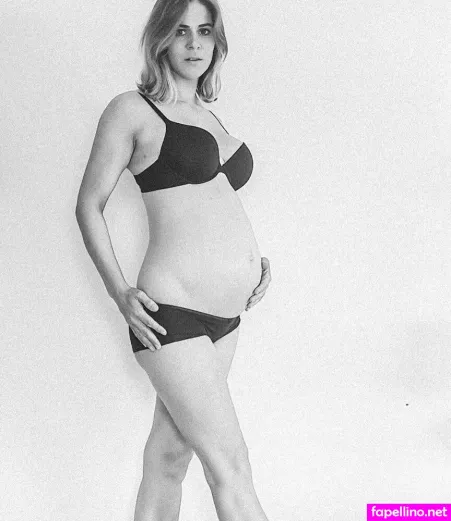 Sarah Kim Gries OnlyFans Thumbnail #1TCO7o2yww