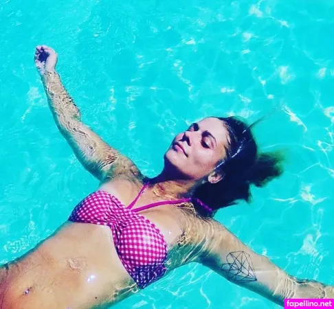 Sarah Kim Gries OnlyFans Thumbnail #3gAO3mCQk1