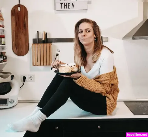 Sarah Kim Gries OnlyFans Thumbnail #ISRUjVYxSA