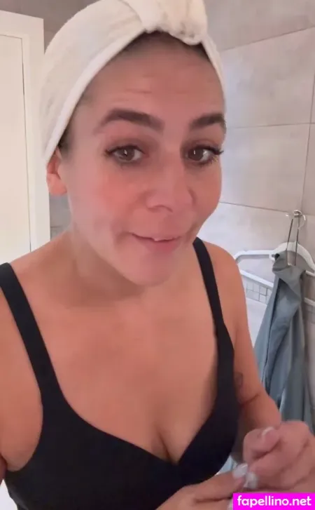 Sarah Kim Gries OnlyFans Thumbnail #vfKG8FQCsn