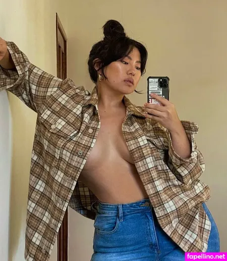 Sarah Kim OnlyFans Thumbnail #NjFfZuBCMk