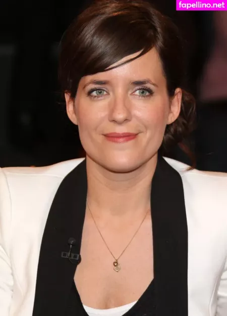 Sarah Kuttner OnlyFans Thumbnail #1GaPpq7Tmy