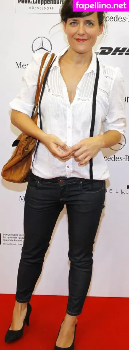 Sarah Kuttner OnlyFans Thumbnail #iyAfFqcCUi