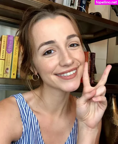 Sarah Lavender OnlyFans Thumbnail #dGg1pwMsVR