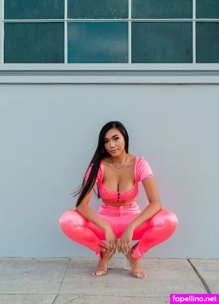 Sarah Lee OnlyFans Thumbnail #A8w3UfvpR8