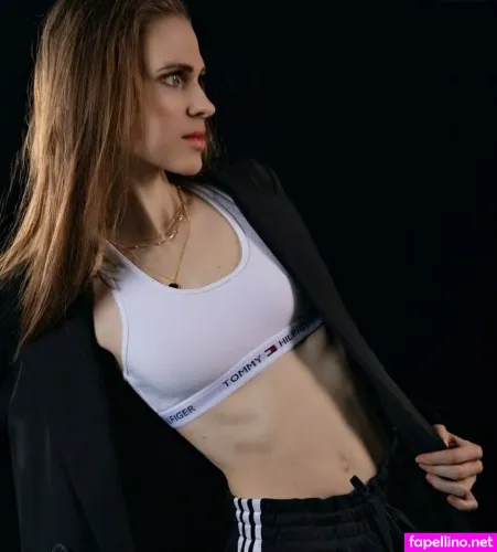 Sarah Leingang OnlyFans Thumbnail #TDYVyEm6y4
