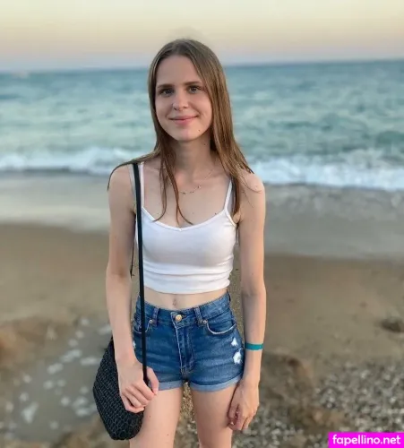 Sarah Leingang OnlyFans Thumbnail #V7jO7JiCEf