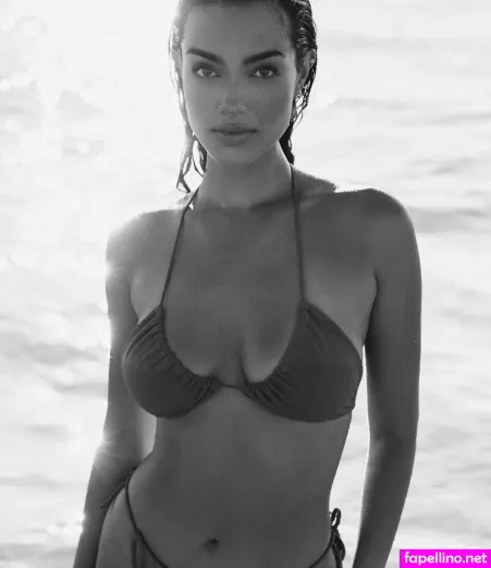 Sarah Lewis OnlyFans Thumbnail #dtinkhzfAw