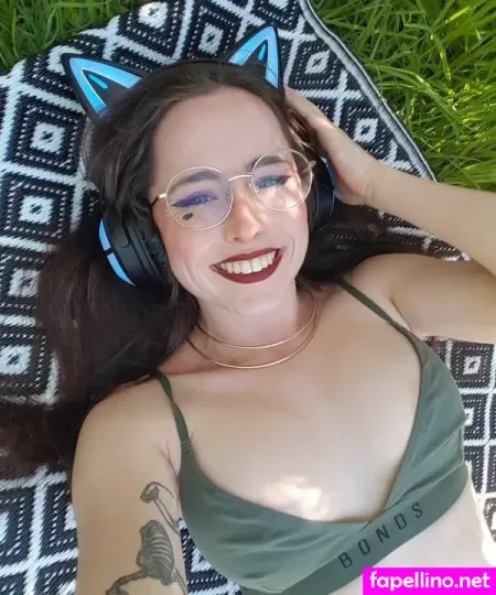 Sarah Lilly OnlyFans Thumbnail #kusBH5CFAW