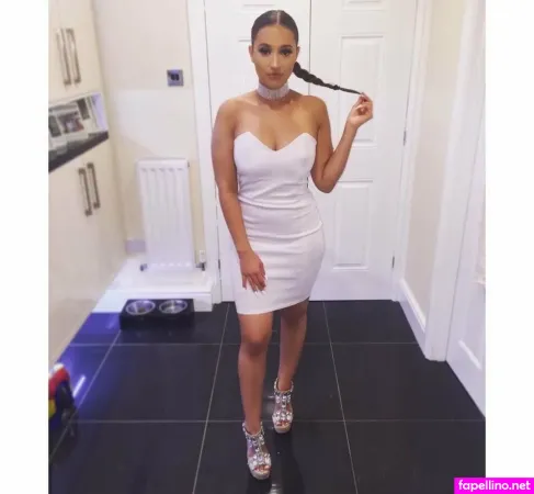 Sarah Malcolm OnlyFans Thumbnail #UacanEMCe5