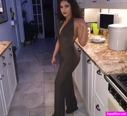 Sarah Malcolm OnlyFans Thumbnail #ayMFR2dlBp
