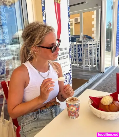 Sarah Mangione OnlyFans Thumbnail #Nv2neGSFjX