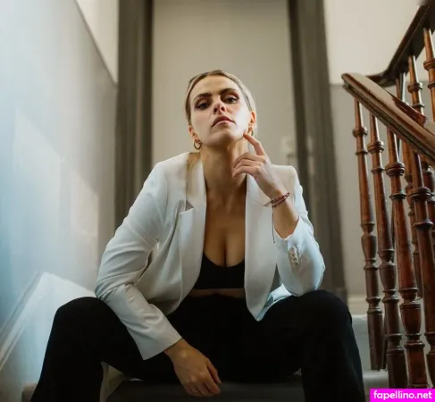 Sarah Mangione OnlyFans Thumbnail #PmeYpLDePt