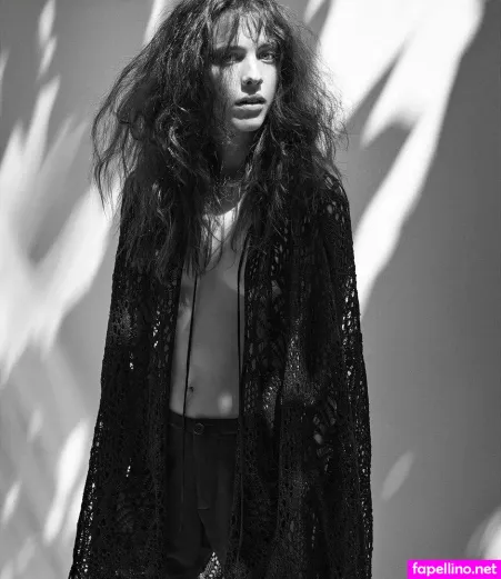 Sarah Margaret Qualley OnlyFans Thumbnail #BiFnfvlPgu