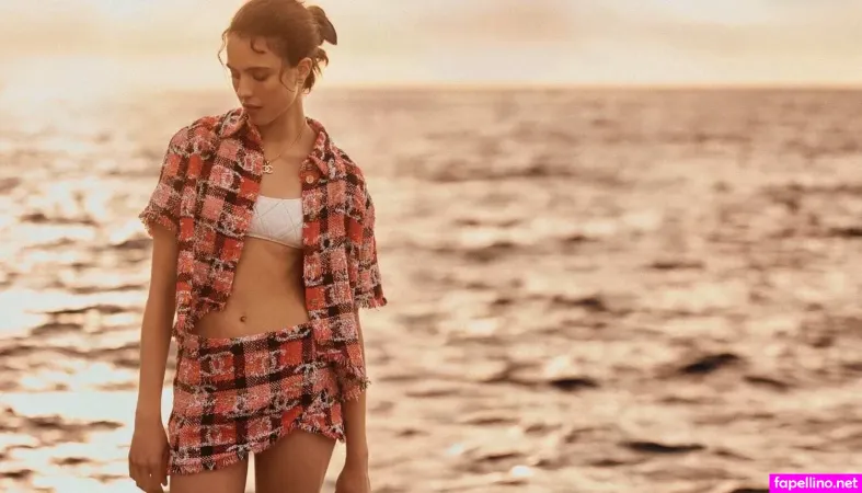 Sarah Margaret Qualley OnlyFans Thumbnail #KJDfe9SlfH