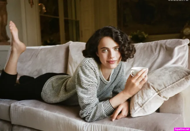 Sarah Margaret Qualley OnlyFans Thumbnail #omQRwuMOSQ