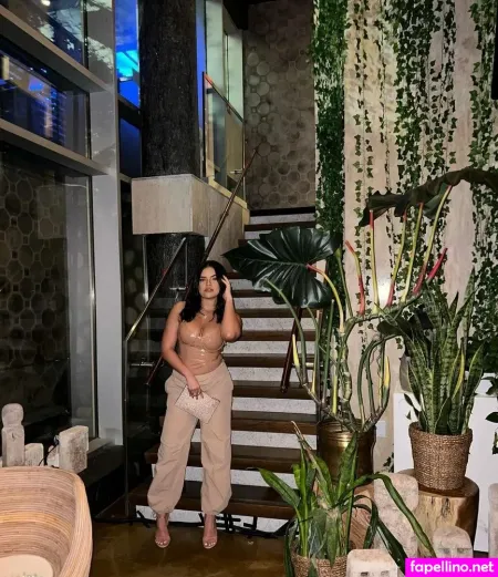 Sarah Marianne OnlyFans Thumbnail #4ysXtF1x9m