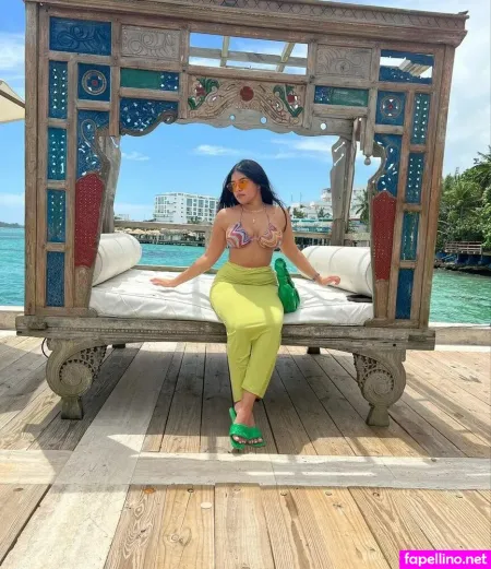Sarah Marianne OnlyFans Thumbnail #GhVJbQW67p
