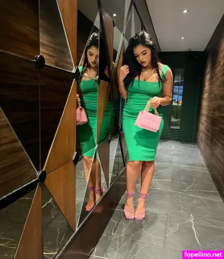 Sarah Marianne OnlyFans Thumbnail #w4gfS5pzFL