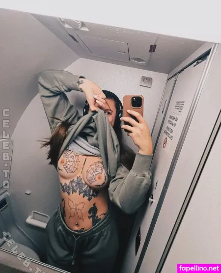 Sarah Mariee 5 OnlyFans Thumbnail #5O9Npekys4
