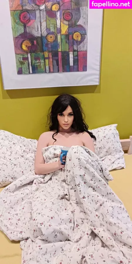 Sarah Martinezoff OnlyFans Thumbnail #s0YR3bSHAw