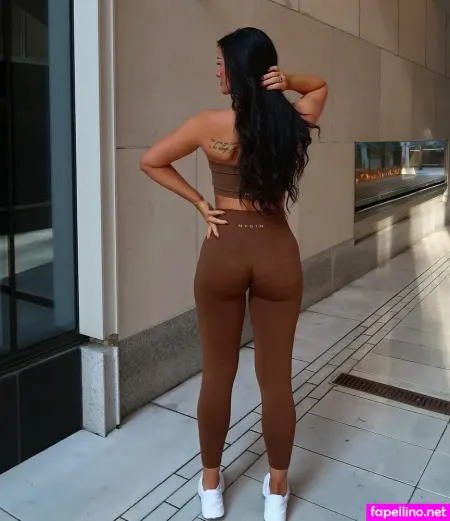 Sarah Mcelligott OnlyFans Thumbnail #rRz6ndV3NU