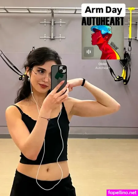 Sarah Michel OnlyFans Thumbnail #78xXT9SuEG