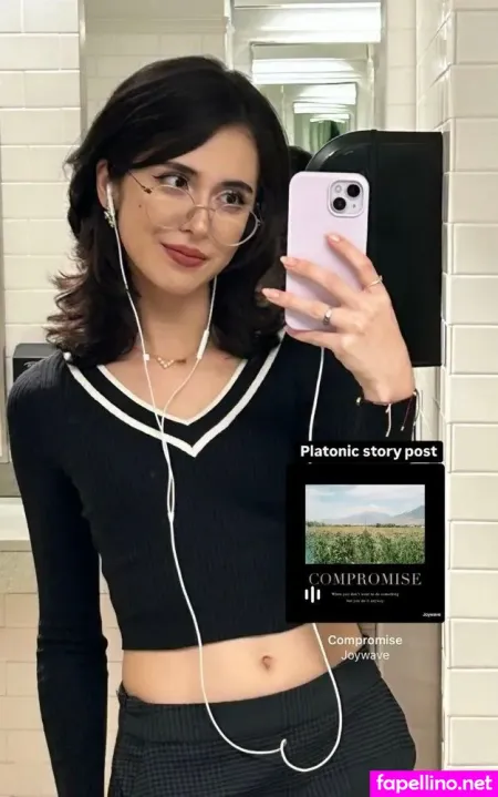 Sarah Michel OnlyFans Thumbnail #FeKyVGlOjm