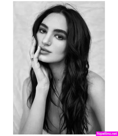 Sarah Mollica OnlyFans Thumbnail #S1rhtwzBPB