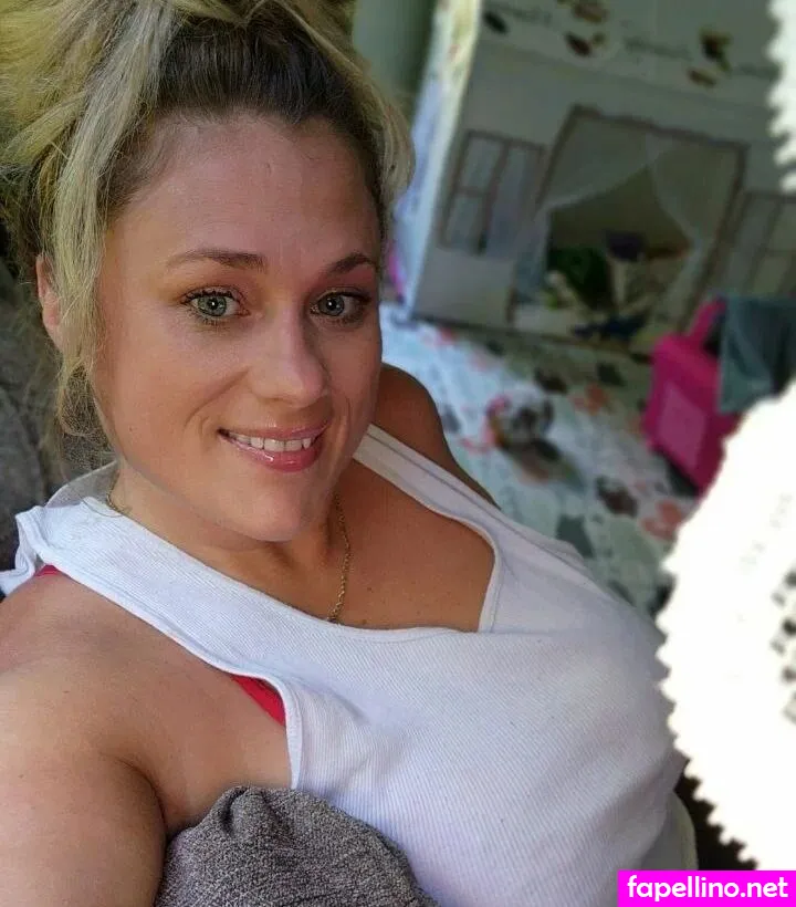 sarah__nichole, thebirdspapaya Nude Leaked OnlyFans Photo #55ZWx9Q2hs