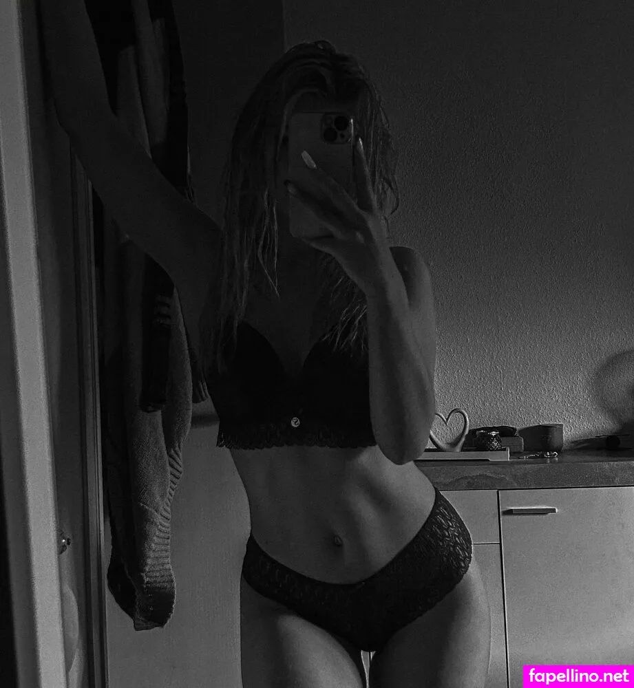 sarah.of, sarahs_day Nude Leaked OnlyFans Photo #er5WbM2FUn