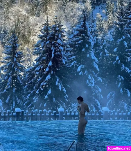 Sarah Posch Main Profile Photo