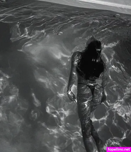 Sarah Posch OnlyFans Thumbnail #oH8RyDjD36