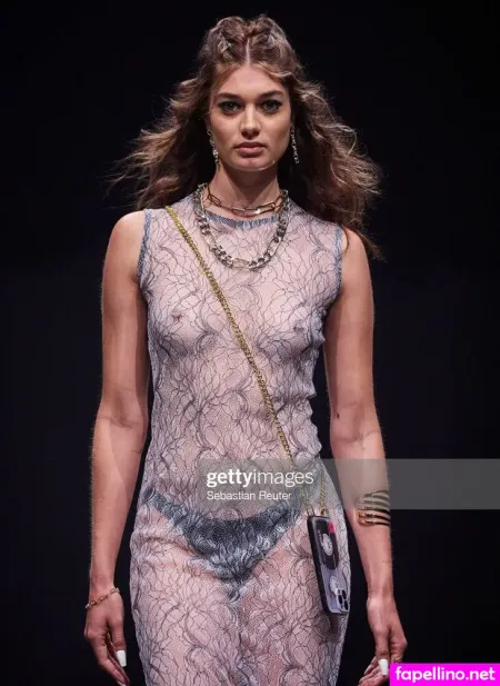 Sarah Posch OnlyFans Thumbnail #pUa0Ck9Yli