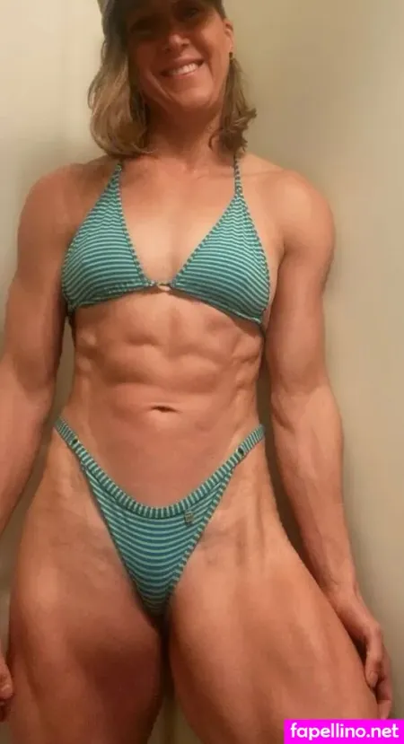 Sarah Scholl OnlyFans Thumbnail #QE6YzkxuYi