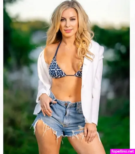 Sarah Schreiber OnlyFans Thumbnail #b8fBe0RKbs