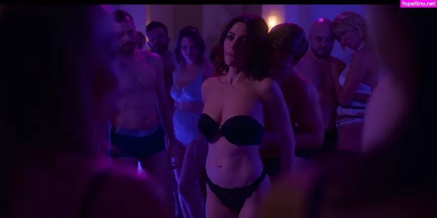 Sarah Shahi OnlyFans Thumbnail #loEvcwQVE1
