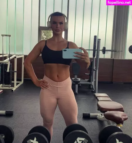 Sarah Slavo OnlyFans Thumbnail #JQAEAeZYnu