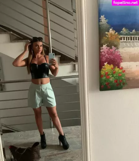 Sarah Slavo OnlyFans Thumbnail #LnmbkZJLjo