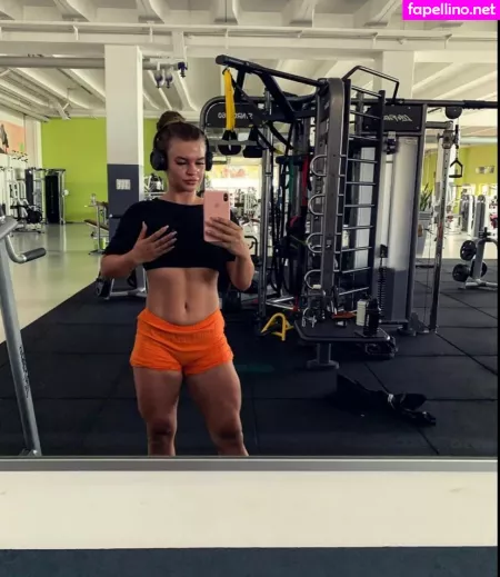 Sarah Slavo OnlyFans Thumbnail #M7u6K9n4sG