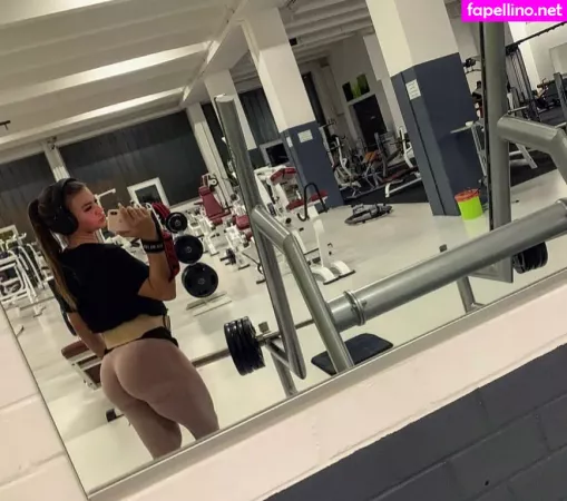 Sarah Slavo OnlyFans Thumbnail #YxXWMwuZlN