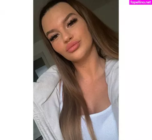 Sarah Slavo OnlyFans Thumbnail #tpNyyszDG3